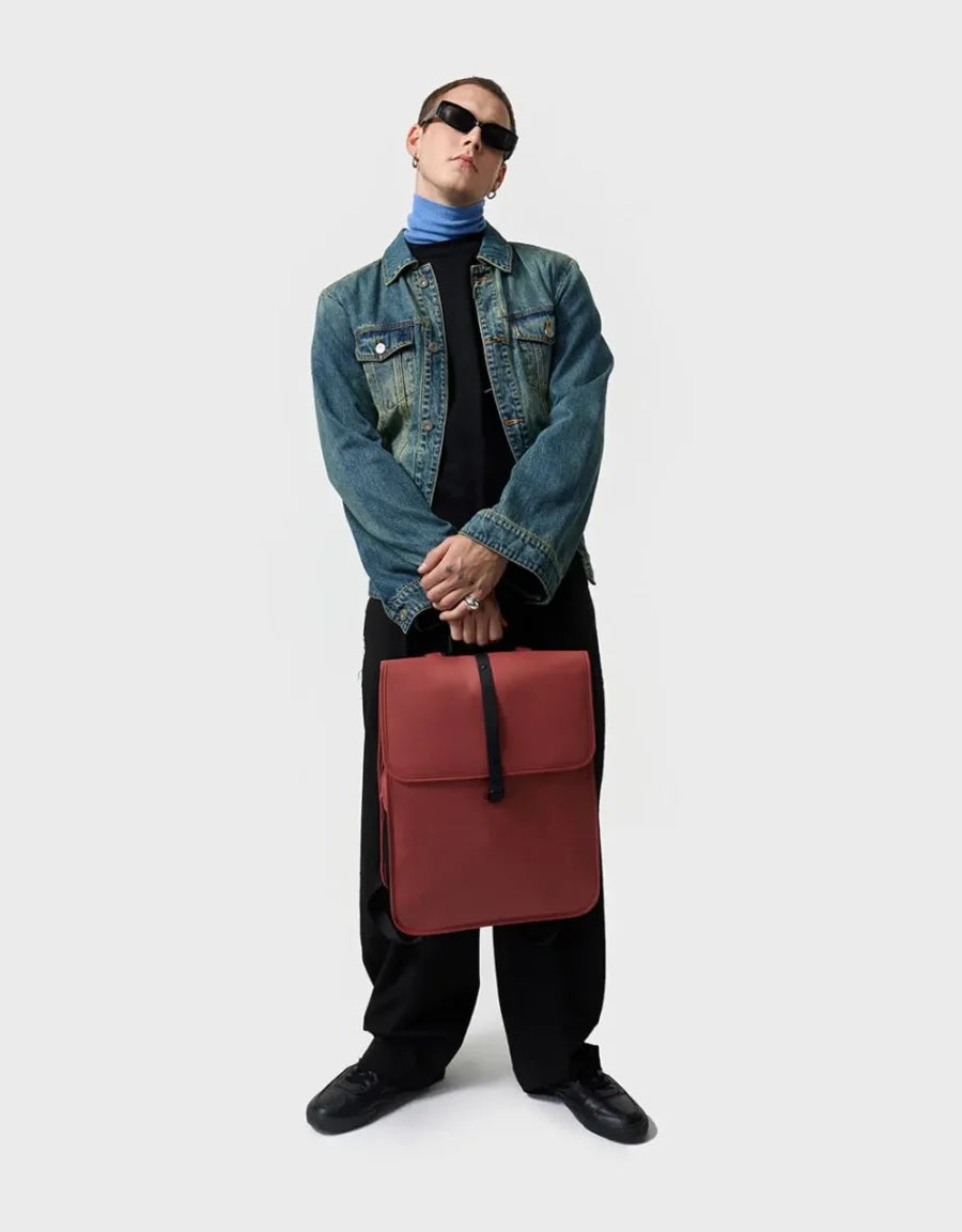 Mochila Dash DA203 Rojo 16" Gaston Luga (Roja)